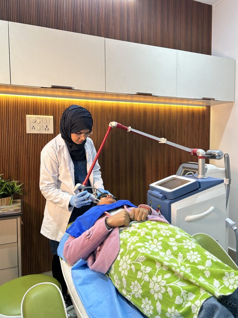 dr tanveer fatima - dermatologist in roorkee is doing treatment of heer patient skin issues